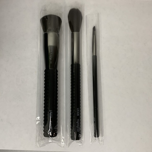 LARUCE BEAUTY On The Go Set - Picture 3 of 5